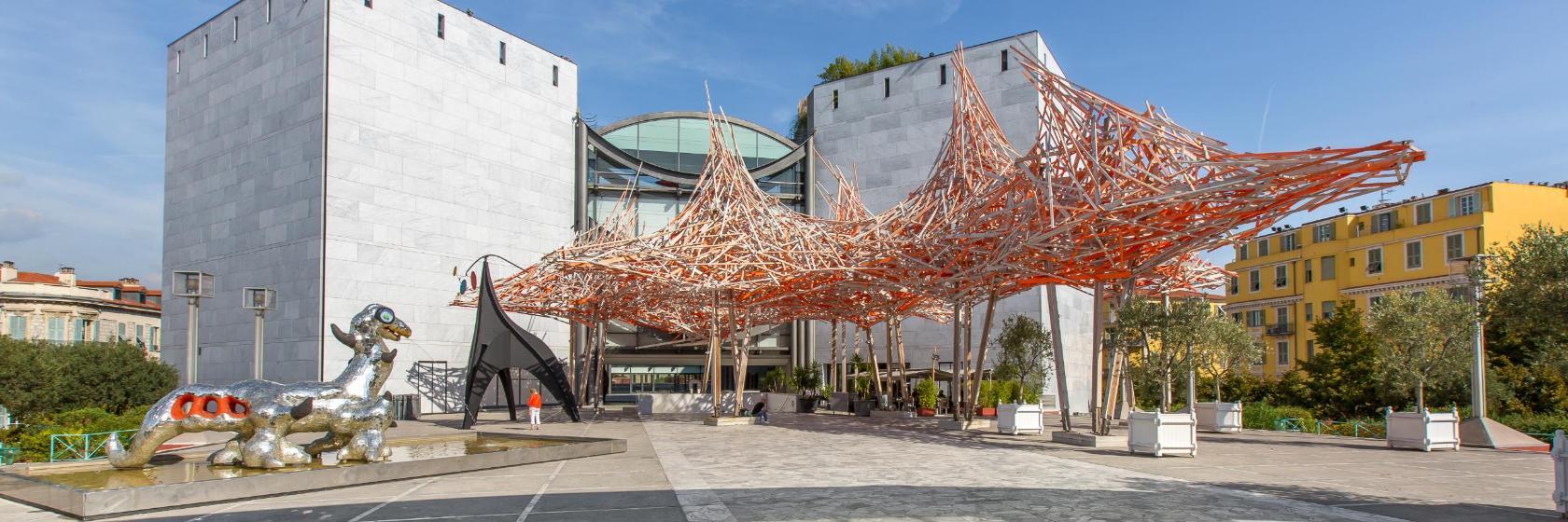 Musée d'Art Moderne Et d'Art Contemporain